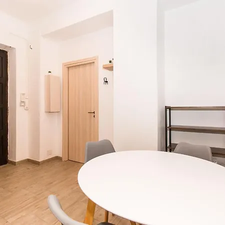 Parco Della Tesoriera & Pellerina Elegant Flat Apartment Turin